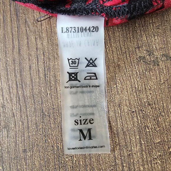 NWT!! Love Stories Camelia Spaghetti Strap Lace-Trim Cami Tank, M, Bordeaux - Picture 7 of 8